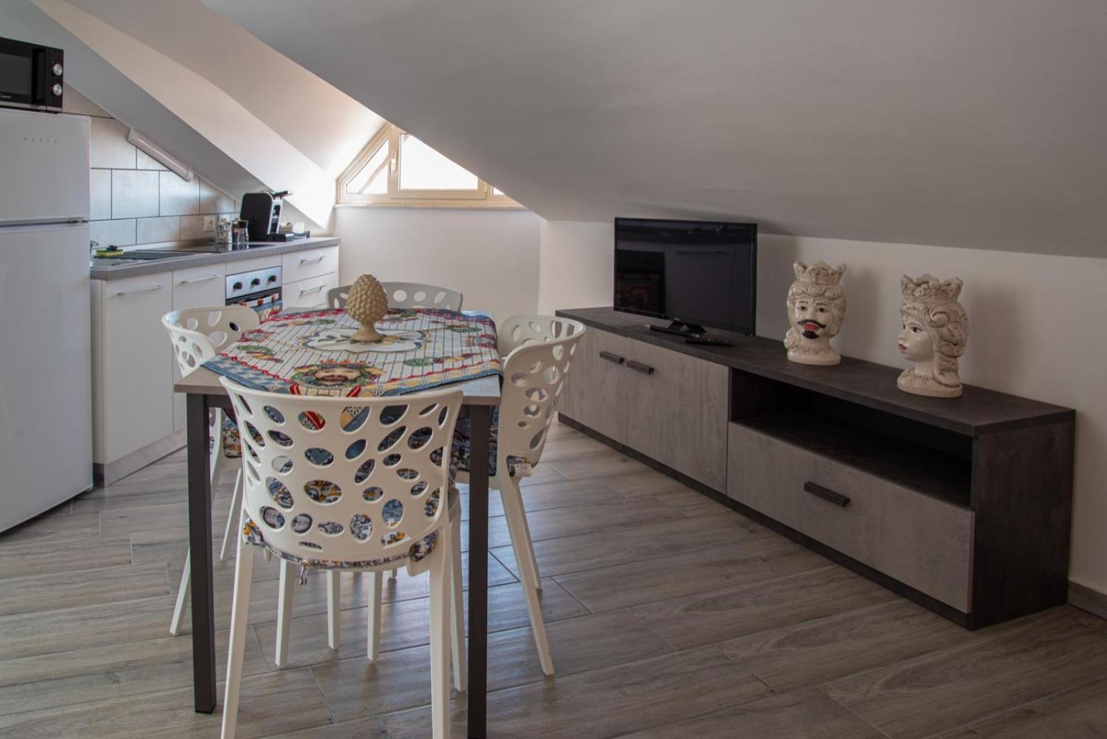 Il Sole Dell'Etna Appartement Aci SantʼAntonio Buitenkant foto